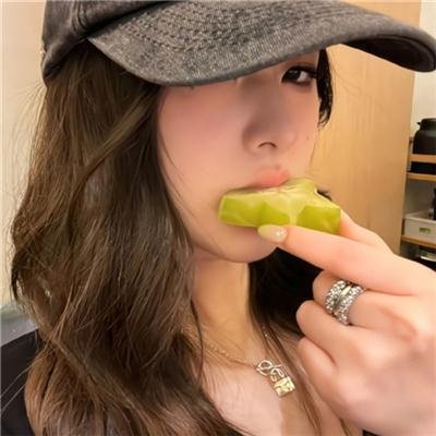 茜拉